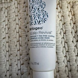 Briogeo Hydrating Scalp Mask - White